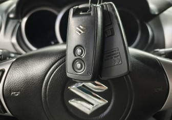 Подержанный автомобиль Suzuki Grand Vitara 2008 года (14 фото)