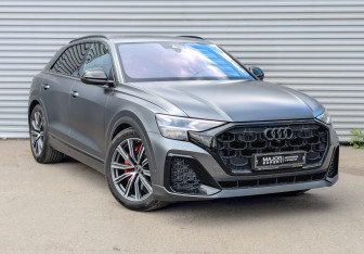 Подержанный автомобиль Audi SQ8 2024 года (3 фото)