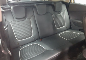 Подержанный автомобиль Renault Kaptur 2019 года (18 фото)