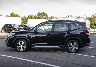 Подержанный автомобиль Subaru Forester Suv 2021 года (8 фото)