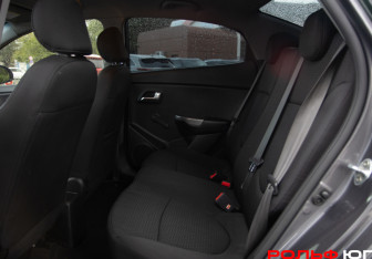 Подержанный автомобиль Kia Rio Hatchback 2020 года (8 фото)
