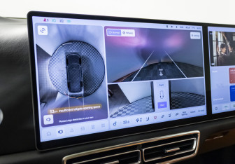 Подержанный автомобиль LiXiang L9 2023 года (23 фото)