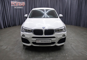 Подержанный автомобиль BMW X4 2016 года (2 фото)