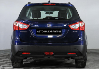Подержанный автомобиль Suzuki SX4 Hatchback 2021 года (4 фото)