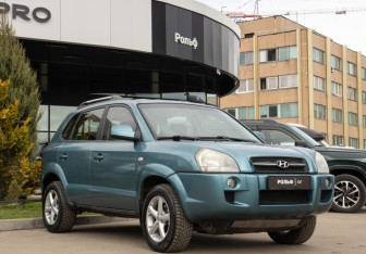 Подержанный автомобиль Hyundai Tucson 2006 года (3 фото)