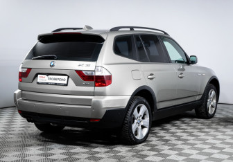 Подержанный автомобиль BMW X3 2007 года (5 фото)