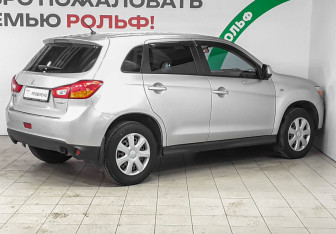 Подержанный автомобиль Mitsubishi ASX 2013 года (4 фото)