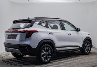Подержанный автомобиль Kia Seltos 2024 года (5 фото)