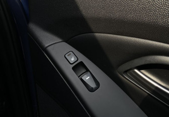 Подержанный автомобиль Hyundai ix35 2014 года (23 фото)