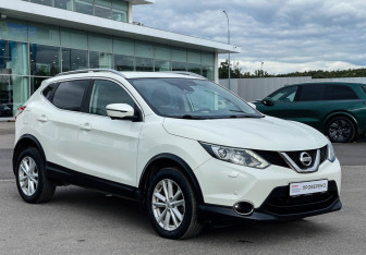 Подержанный автомобиль Nissan Qashqai 2018 года (3 фото)