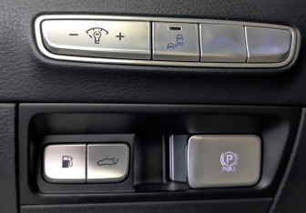 Подержанный автомобиль Kia K900 2019 года (29 фото)