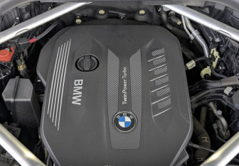 Подержанный автомобиль BMW X6 2020 года (9 фото)