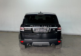 Подержанный автомобиль Land Rover Range Rover Sport 2016 года (5 фото)