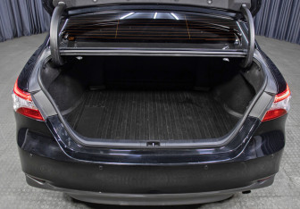 Подержанный автомобиль Toyota Camry Sedan 2021 года (6 фото)