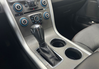 Подержанный автомобиль Ford Edge 2014 года (16 фото)