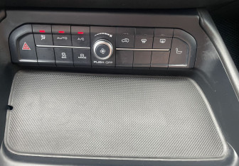 Подержанный автомобиль Haval F7 2021 года (16 фото)