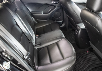 Подержанный автомобиль Kia Cerato Sedan 2018 года (7 фото)