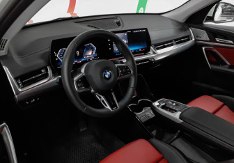 Подержанный автомобиль BMW X2 2024 года (13 фото)