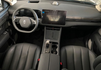 Подержанный автомобиль AITO M7 2023 года (9 фото)