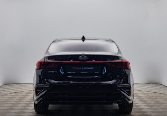 Подержанный автомобиль Kia Cerato Sedan 2020 года (4 фото)