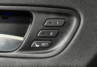 Подержанный автомобиль Acura MDX 2014 года (16 фото)