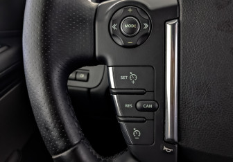 Подержанный автомобиль Land Rover Range Rover Sport 2013 года (28 фото)