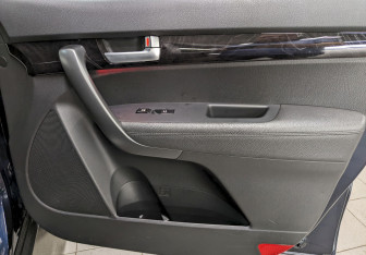 Подержанный автомобиль Kia Sorento 2019 года (18 фото)