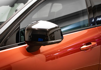 Подержанный автомобиль Volvo XC40 2019 года (34 фото)