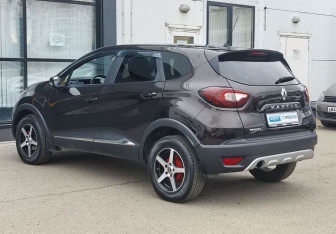 Подержанный автомобиль Renault Kaptur 2019 года (7 фото)