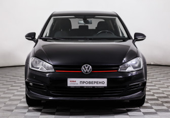 Подержанный автомобиль Volkswagen Golf Hatchback 2016 года (2 фото)