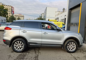 Подержанный автомобиль Geely Atlas 2018 года (4 фото)