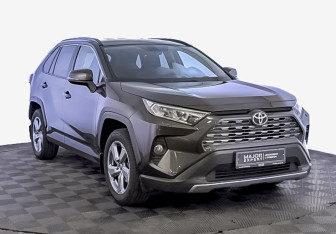 Подержанный автомобиль Toyota RAV4 2020 года (3 фото)