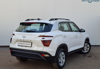 Подержанный автомобиль Hyundai Creta 2022 года (5 фото)