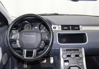 Подержанный автомобиль Land Rover Range Rover Evoque 2018 года (15 фото)