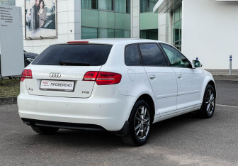 Подержанный автомобиль Audi A3 Hatchback 2013 года (5 фото)