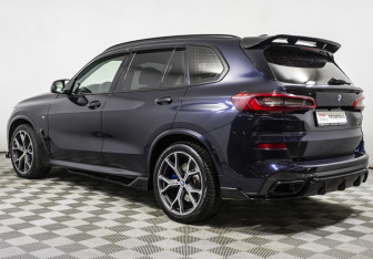 Подержанный автомобиль BMW X5 2018 года (7 фото)