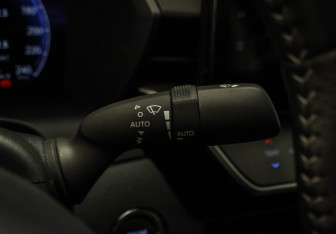 Подержанный автомобиль Toyota Camry Sedan 2024 года (14 фото)