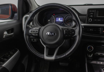 Подержанный автомобиль Kia Picanto 2017 года (15 фото)