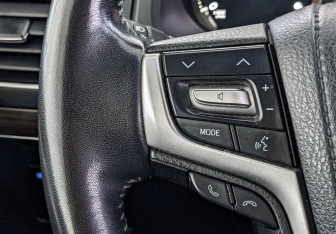 Подержанный автомобиль Toyota Land Cruiser Prado 2020 года (28 фото)