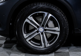 Подержанный автомобиль Mercedes-Benz GLC Coupe 2016 года (15 фото)