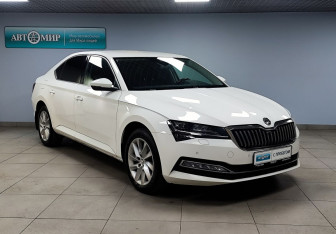 Подержанный автомобиль Skoda Superb Liftback 2019 года (3 фото)
