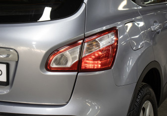 Подержанный автомобиль Nissan Qashqai 2012 года (19 фото)