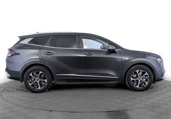Подержанный автомобиль Kia Sportage 2023 года (4 фото)