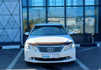 Подержанный автомобиль Toyota Camry Sedan 2012 года (2 фото)