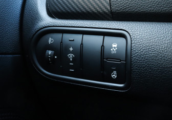 Подержанный автомобиль Kia Cerato Coupe 2013 года (13 фото)