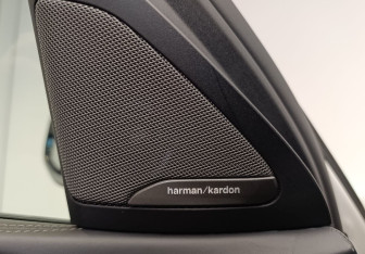 Подержанный автомобиль BMW X6 2020 года (23 фото)