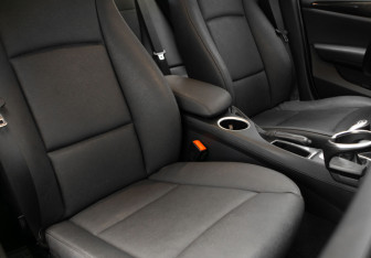 Подержанный автомобиль BMW X1 2012 года (32 фото)