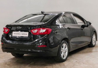 Подержанный автомобиль Chevrolet Cruze Sedan 2017 года (5 фото)