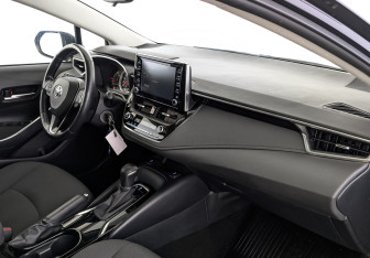 Подержанный автомобиль Toyota Corolla Sedan 2021 года (13 фото)
