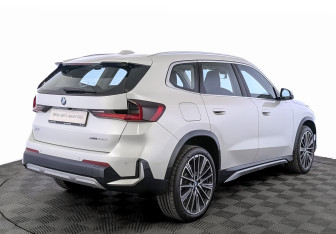 Новый BMW X1 2024 (2 фото)